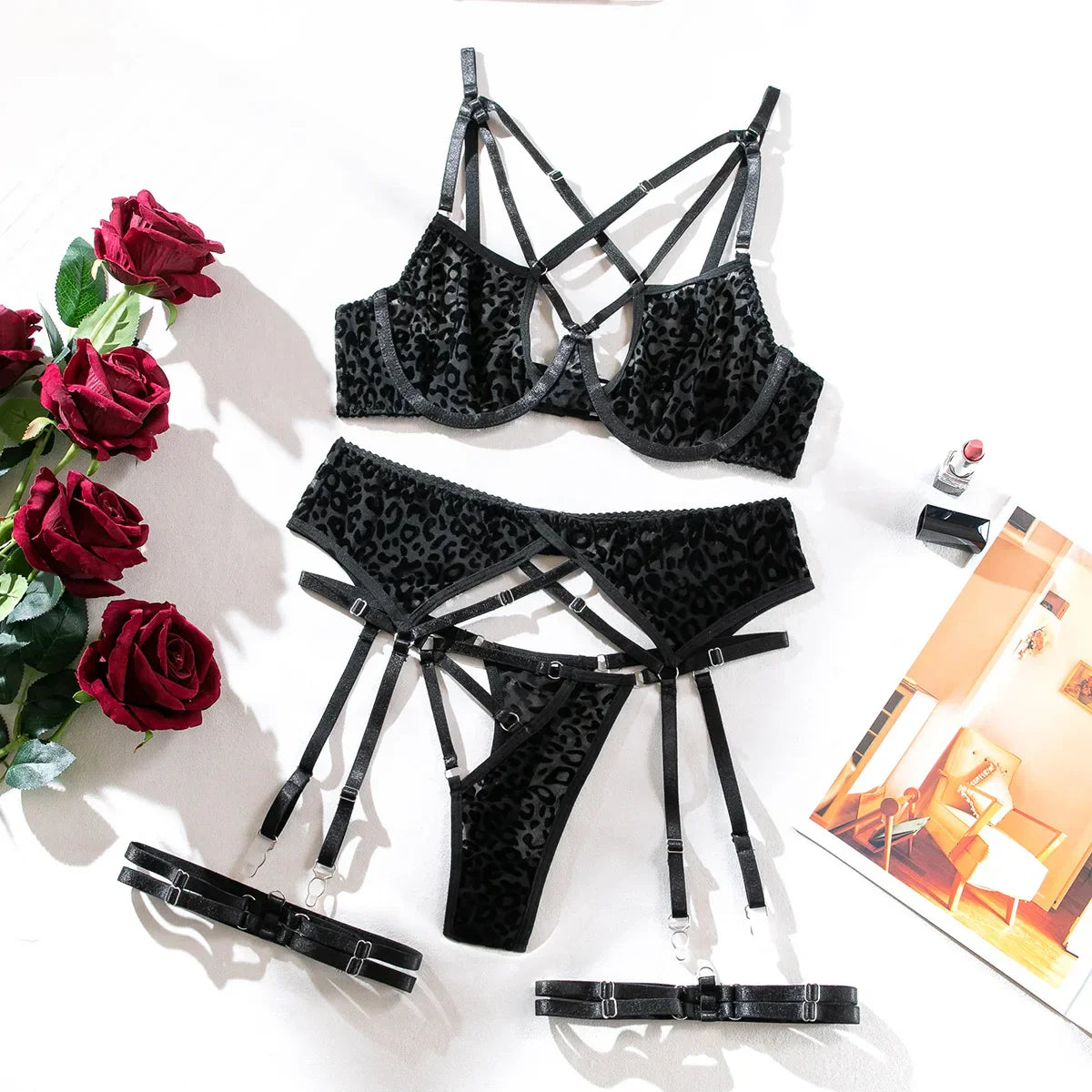 Leocadia | Lingerie set