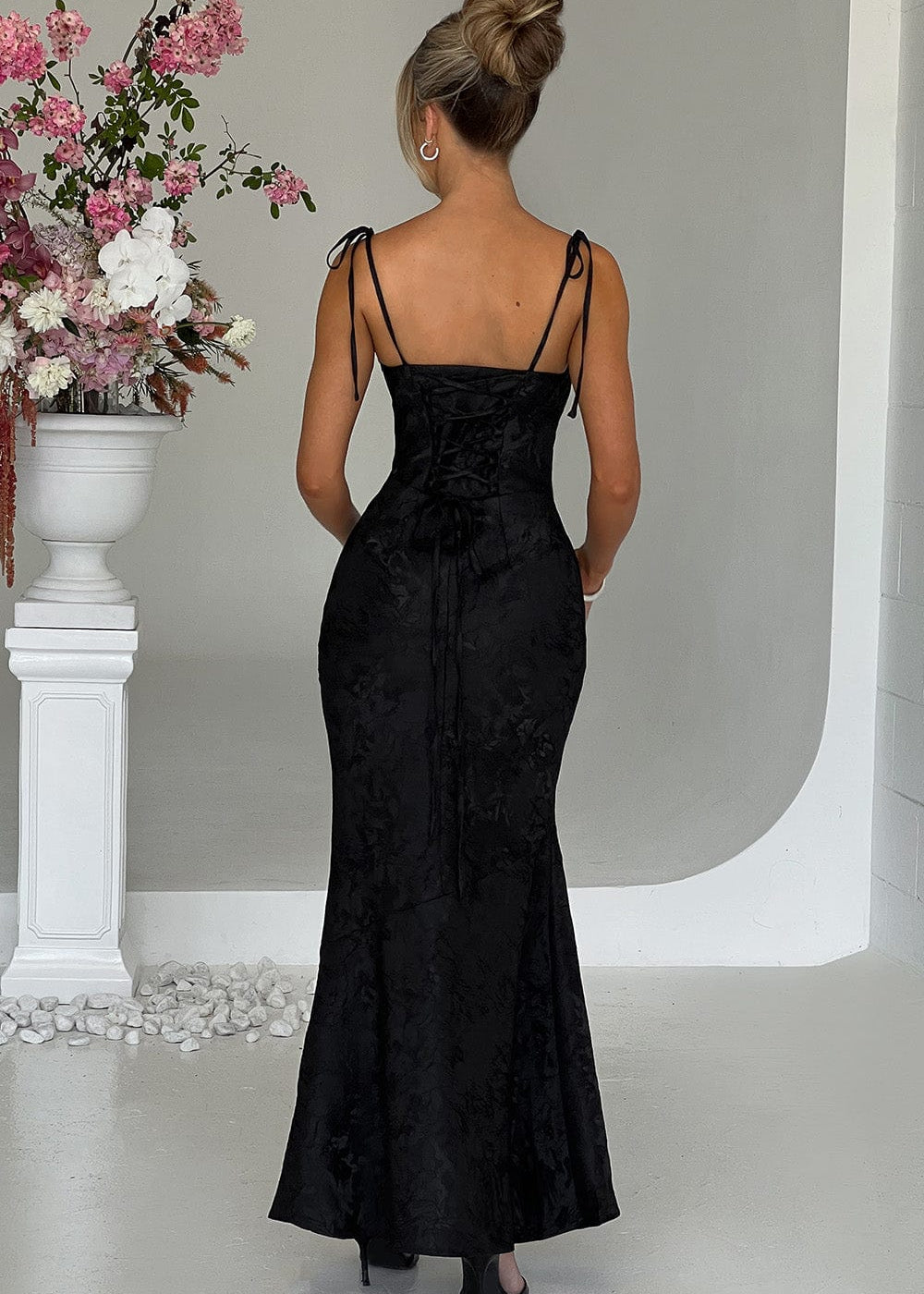 whitney-maxi-dress-black-dress-babyboo-fashion-31027031081023_32147ef2-a18d-4f43-aee7-efcb7b52377e.jpg